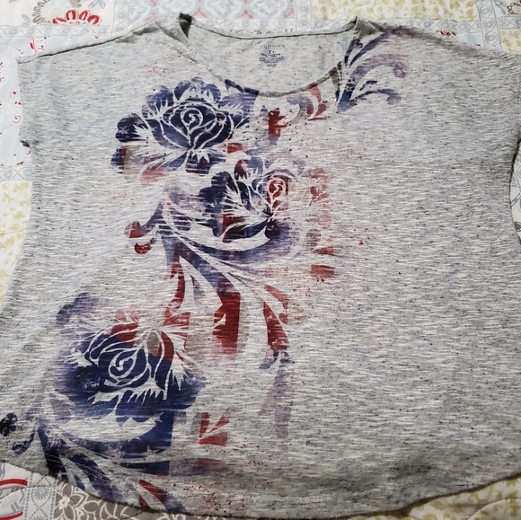 SONOMA LIFE + STYLE women's tee - Picture 1 of 3